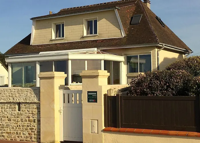 Lumineuse En Front De - Gold Villa