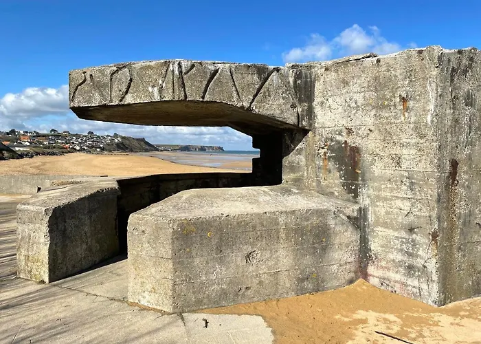 Villa Lumineuse En Front De - Gold *